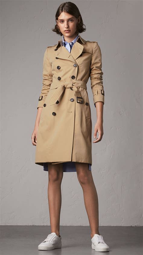 trench burberry kensington femme|Burberry trench coat size guide.